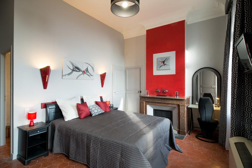 B&B Le Logis Du Mas セット エクステリア 写真